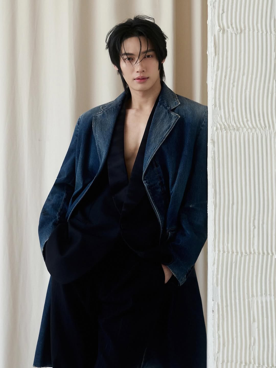 trang phục thần tượng Win Metawin