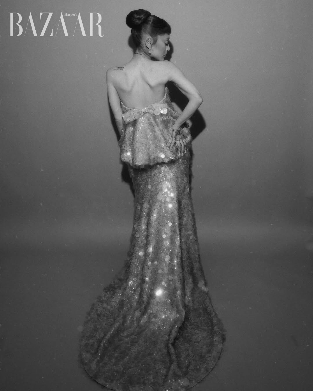 bzvn-ariana-grande-balenciaga-couture-pierpaolo-piccioli-wicked-200001