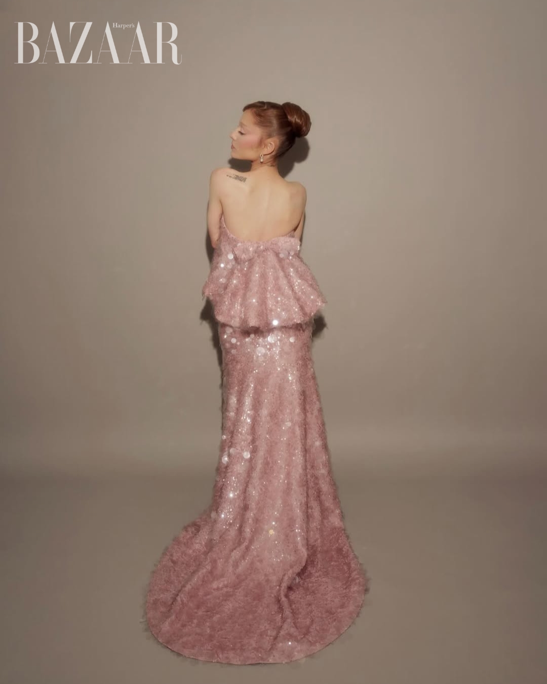 bzvn-ariana-grande-balenciaga-couture-pierpaolo-piccioli-wicked-200004