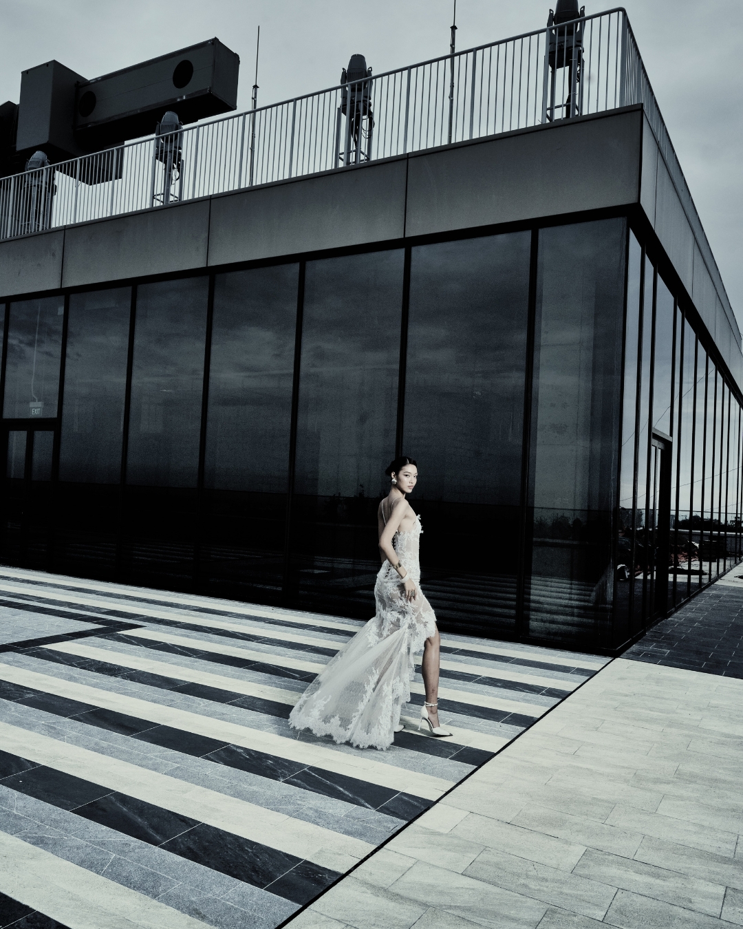 bzvn-bst-emrage-ntk-do-long (3)