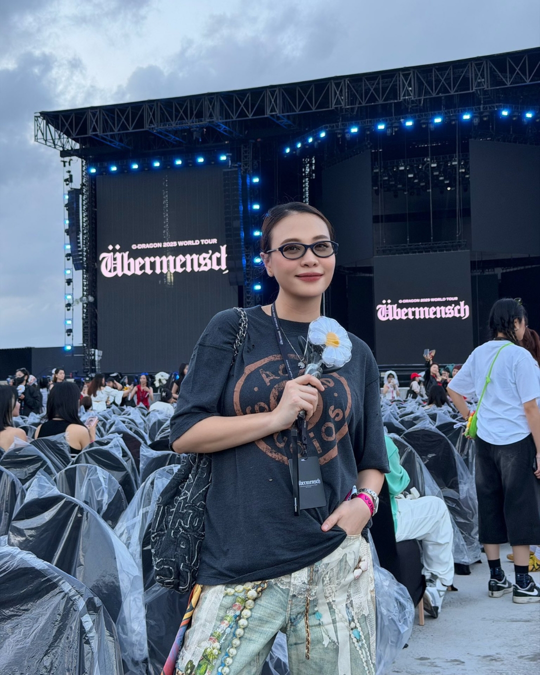 bzvn-dam-thu-trang-du-concert-g-dragon-ha-noi