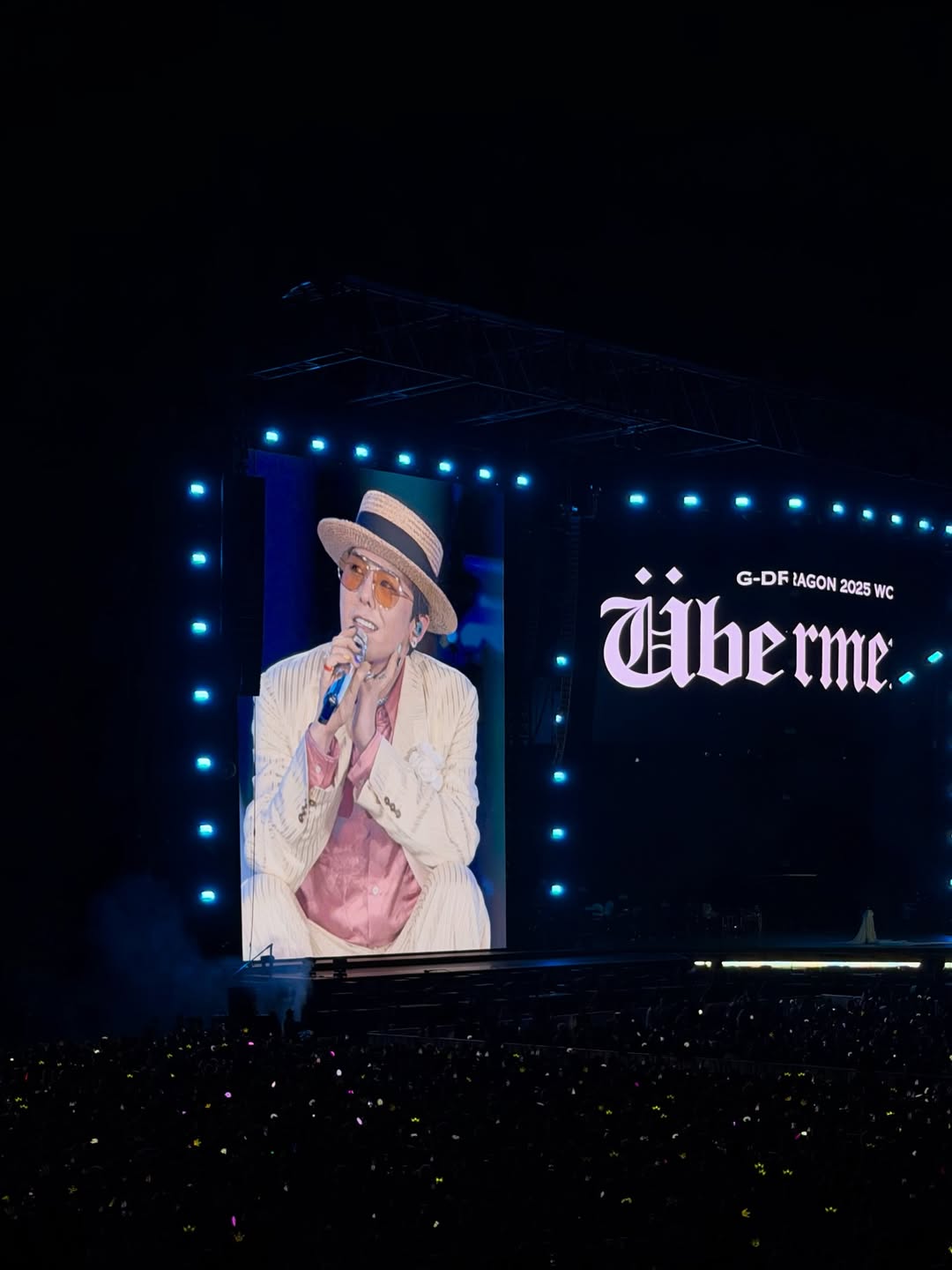 bzvn-g-dragon-concert-viet-nam