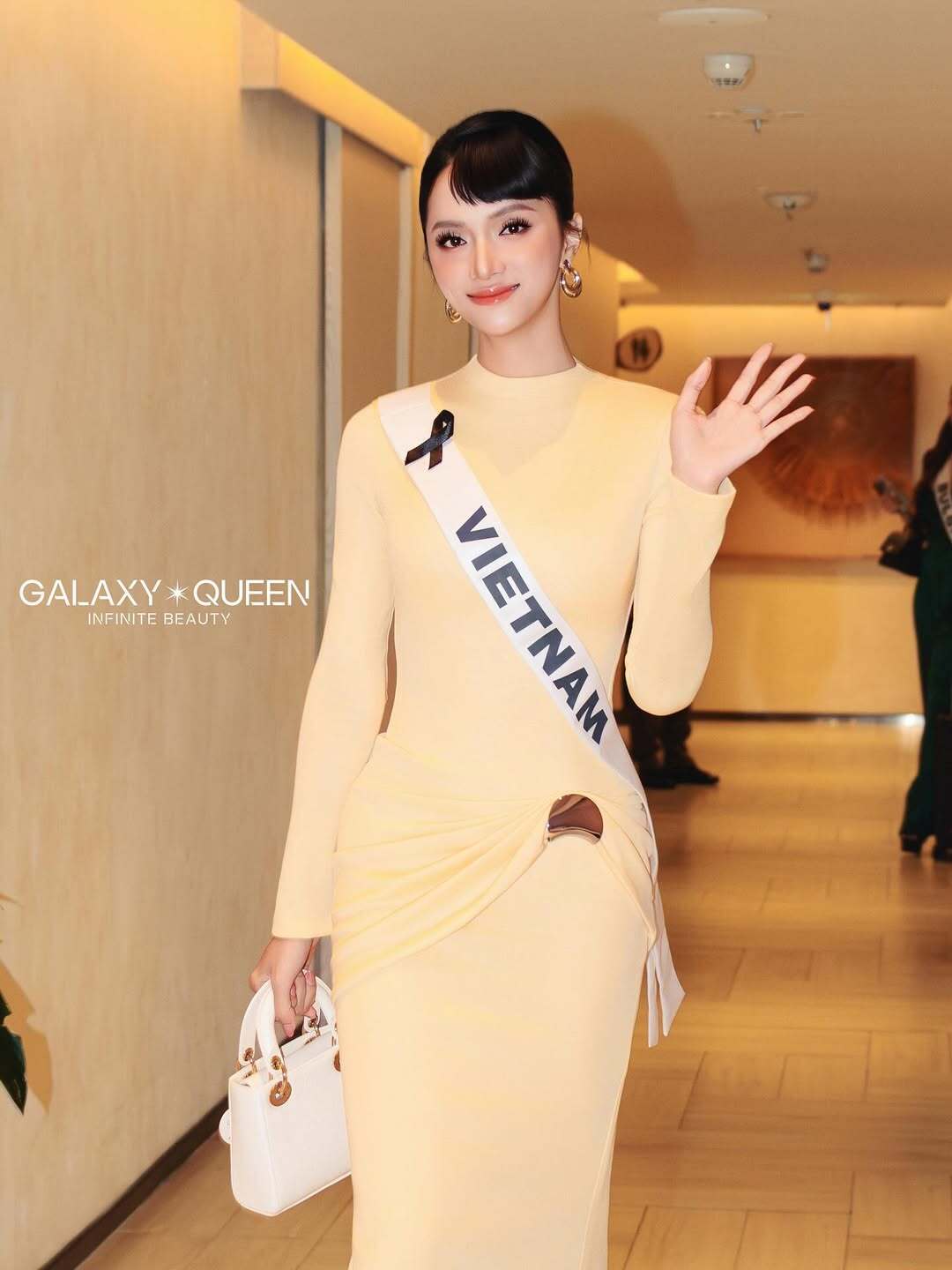 bzvn-huong-giang-bst-tui-xach-tai-miss-universe-202500014