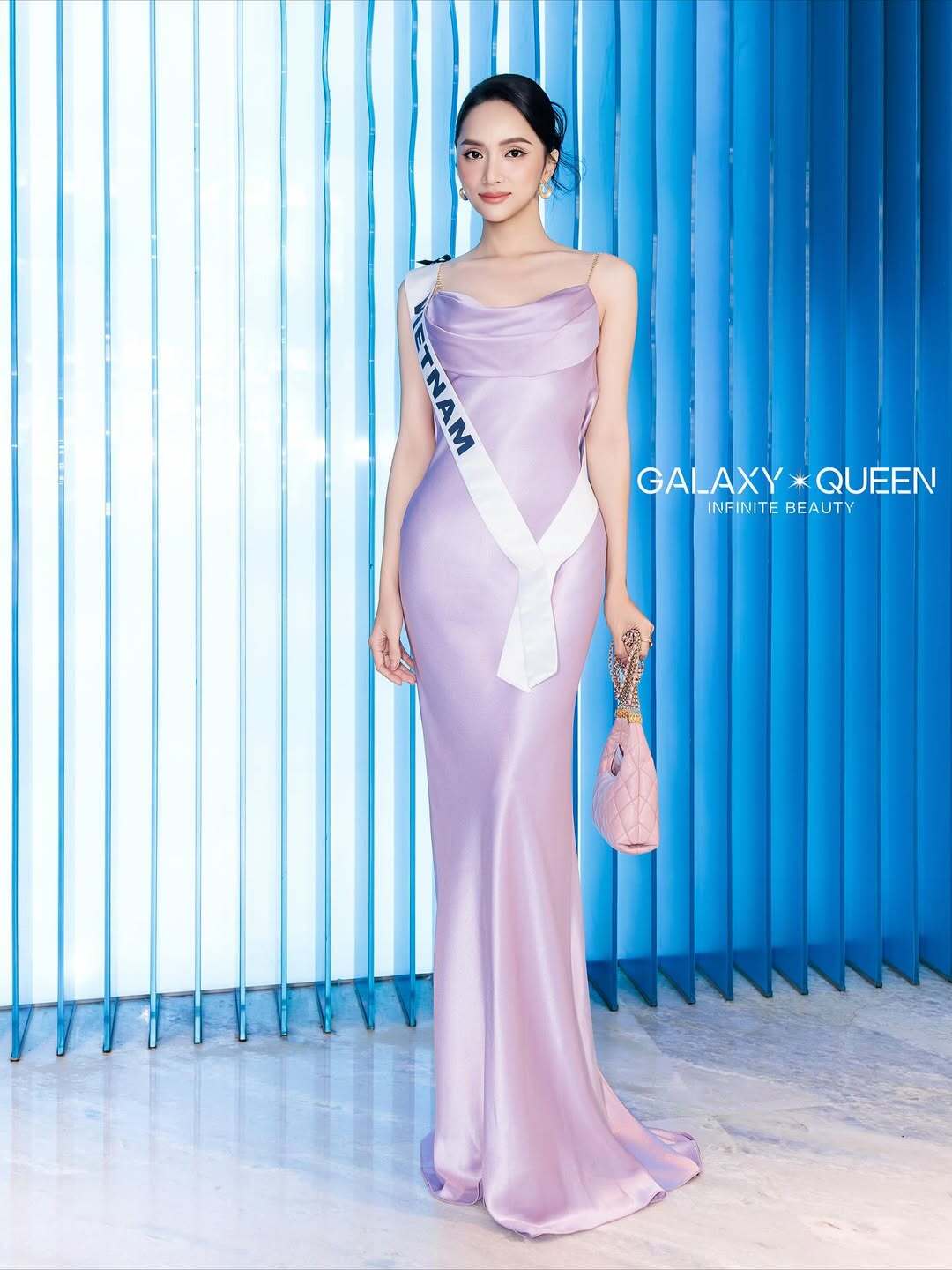 bzvn-huong-giang-bst-tui-xach-tai-miss-universe-202500015
