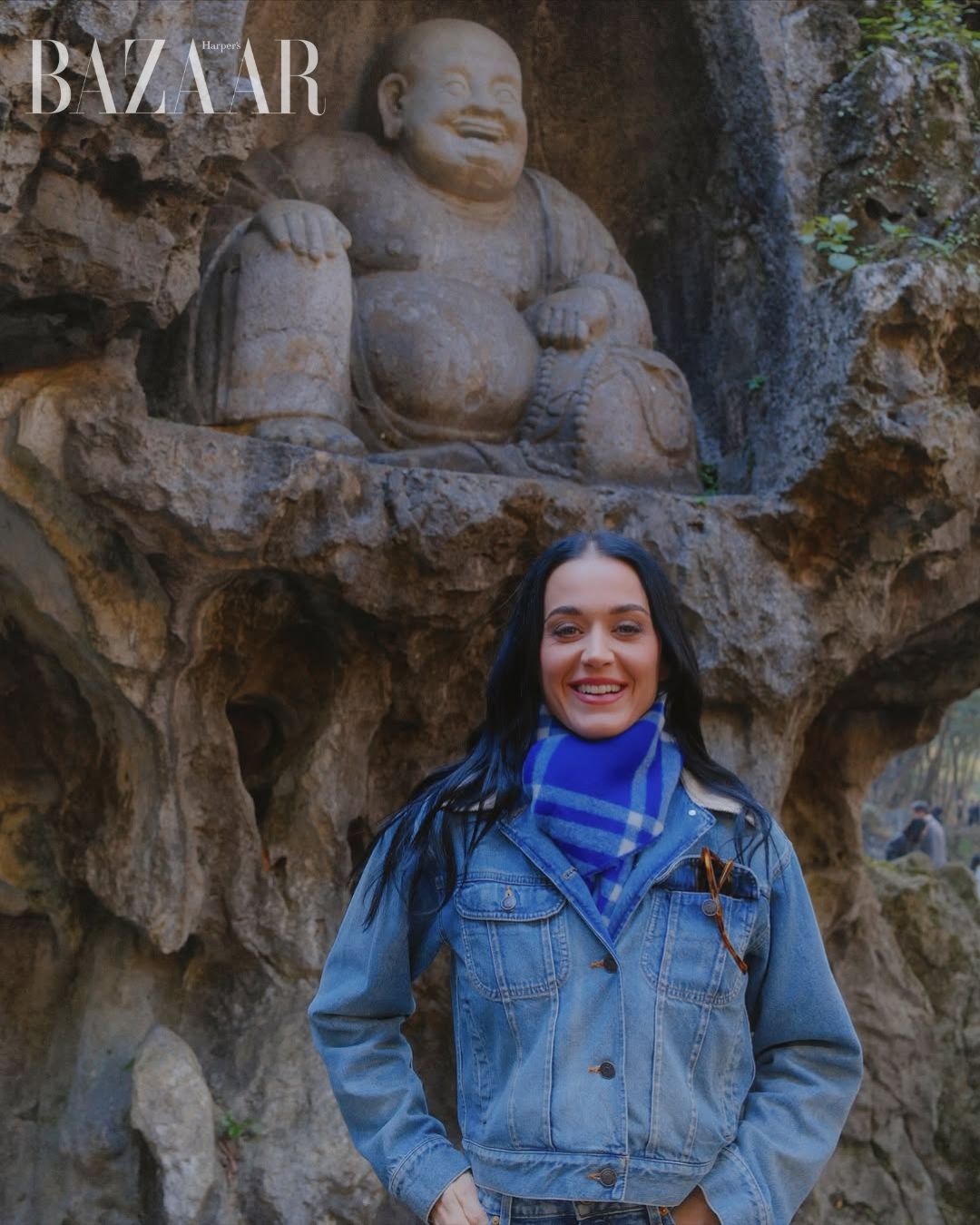 bzvn-katy-perry-di-le-chua-o-hang-chau-trung-quoc-3