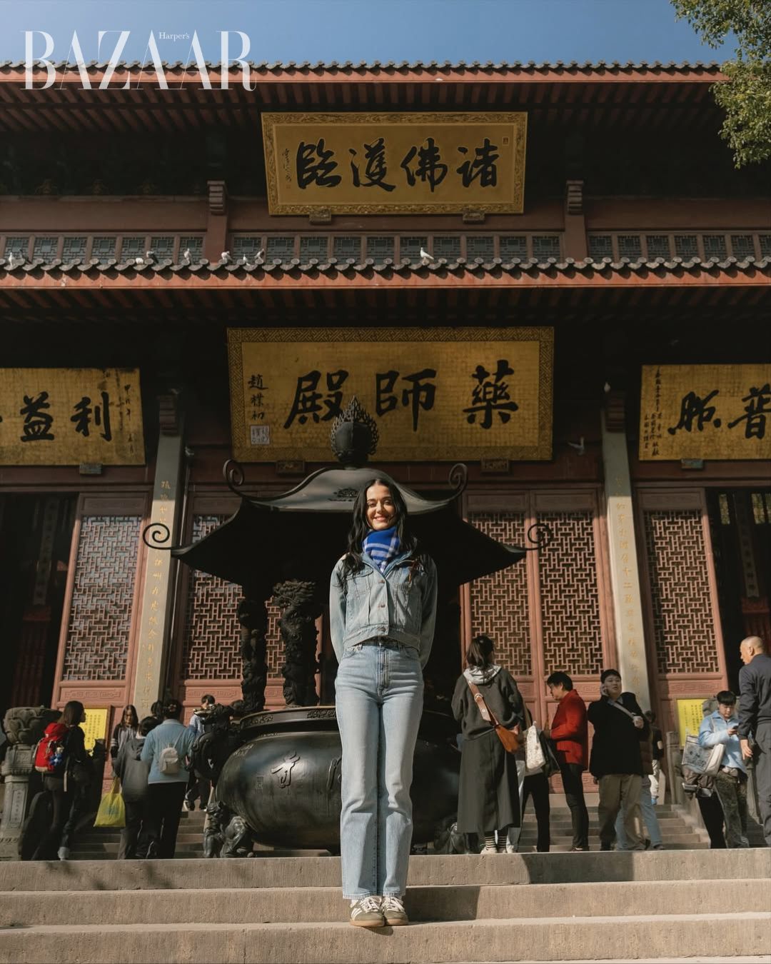 bzvn-katy-perry-di-le-chua-o-hang-chau-trung-quoc-5