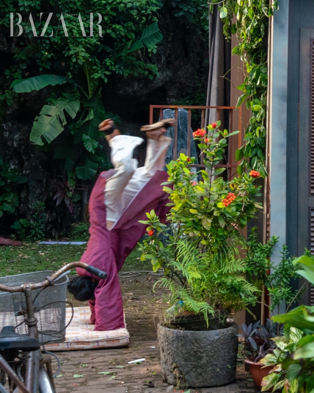 MV Mục Hạ Vô Nhân của SOOBIN, Binz “Việt hoá” những phim hài kinh điển của quốc tế