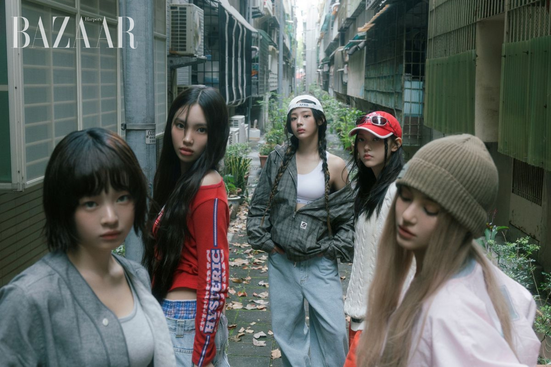 bzvn-newjeans-tai-hop-duoi-truong-ador (3)