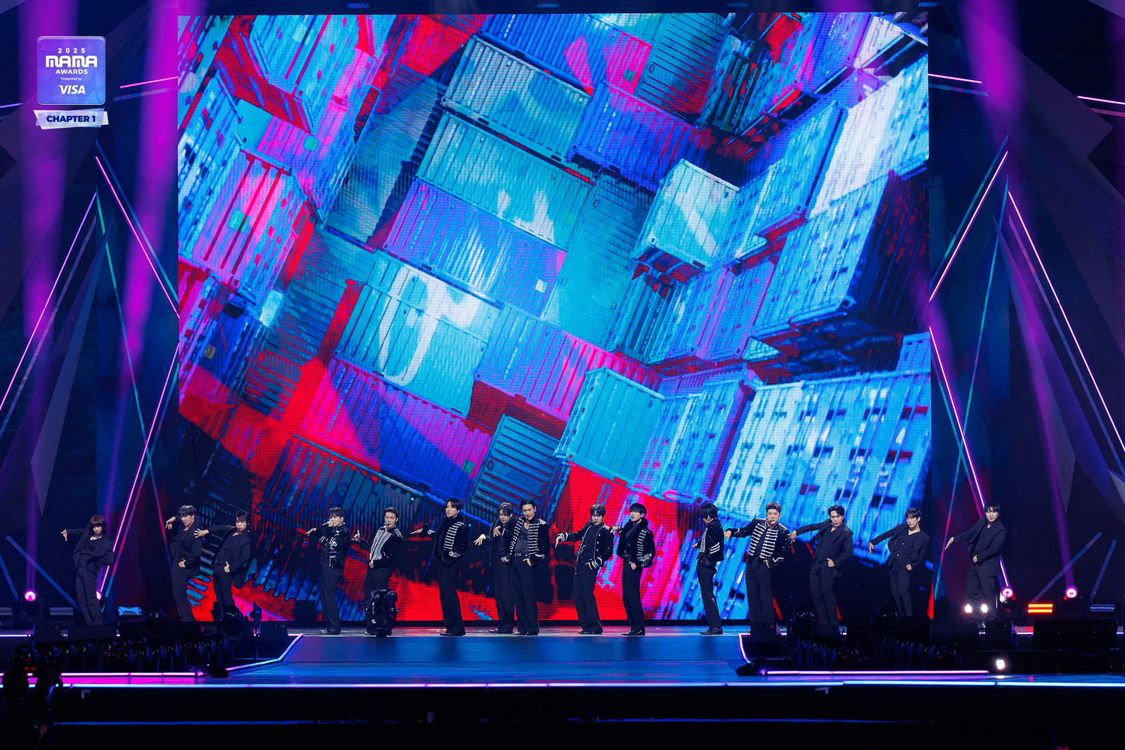 bzvn-san-khau-mama-2025 (9)