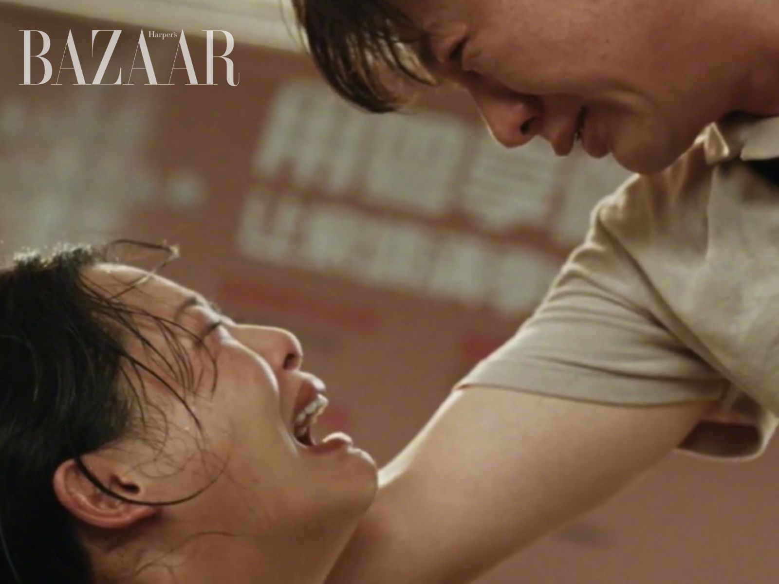 bzvn-tan-chi-loi-dap-tra-tin-don-mua-giai-lien-hoan-phim-venice-2