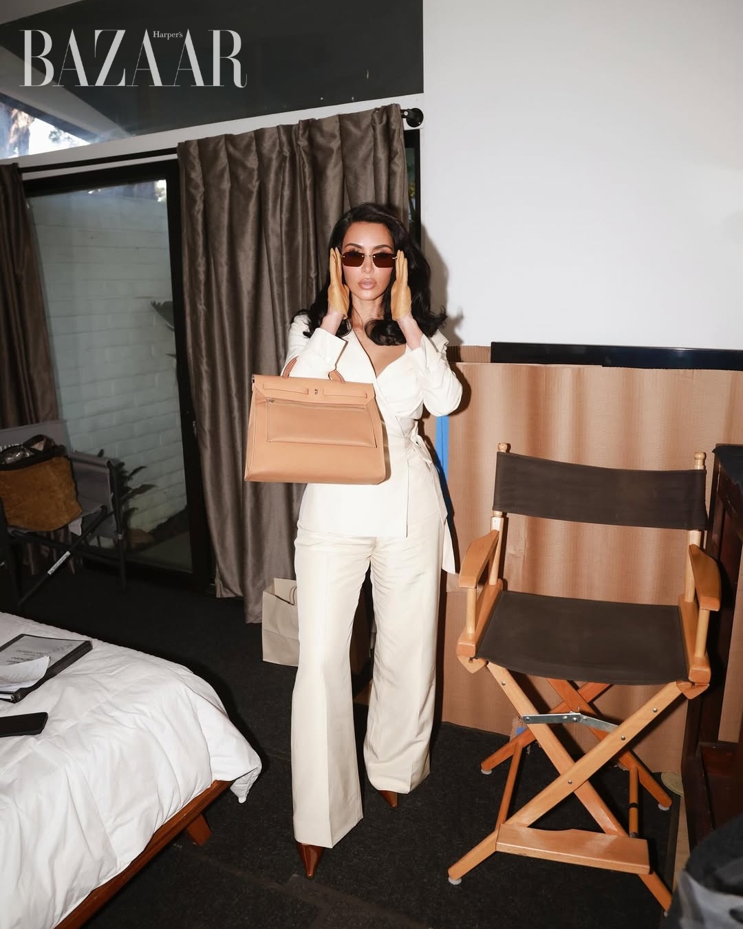 bzvn-thoi-trang-cua-kim-kardashian-trong-alls-fair (13)