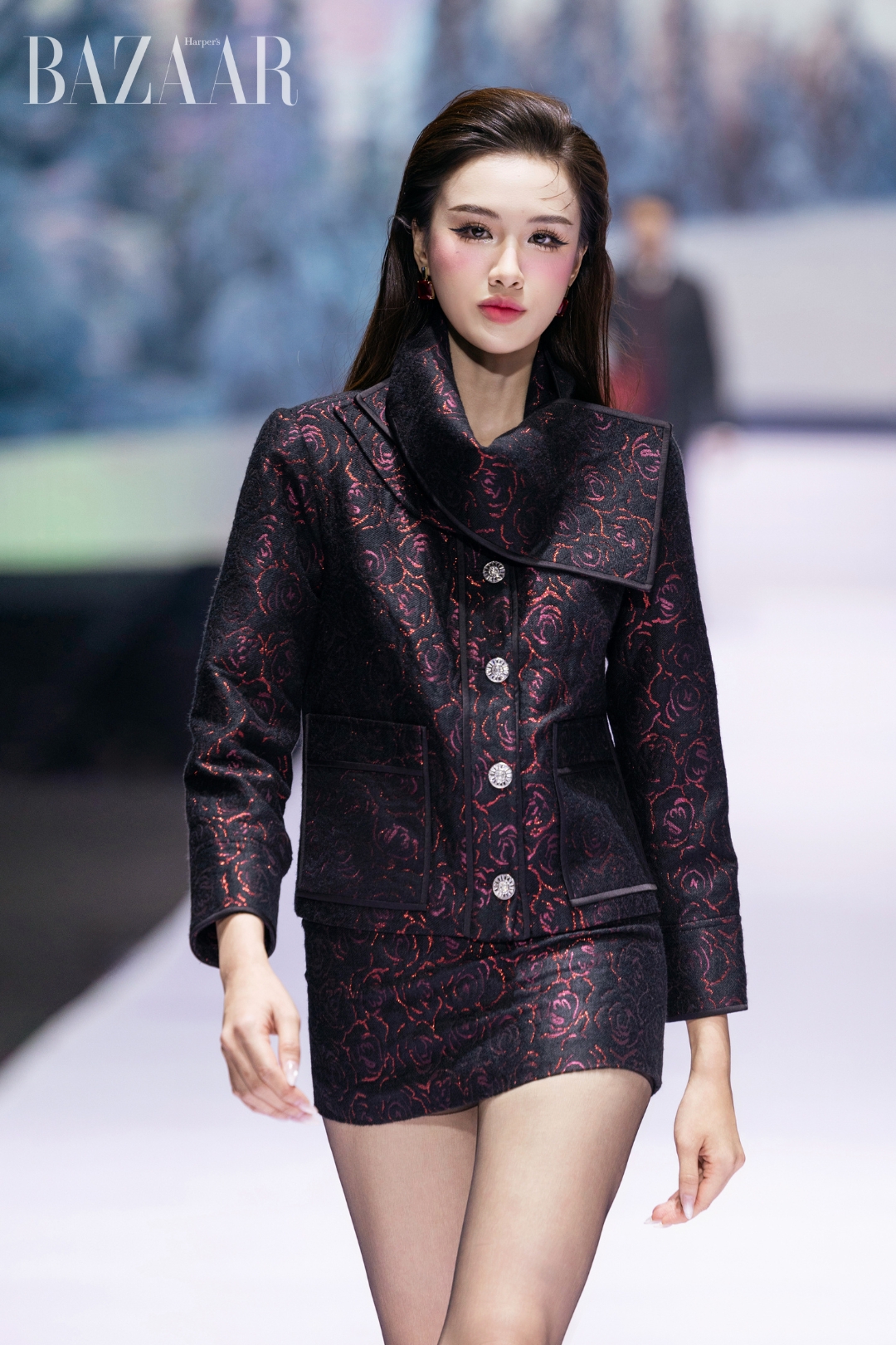 bzvn-valenciani-by-adrian-anh-tuan-bst-anh-muon-ra-lam-sao00006