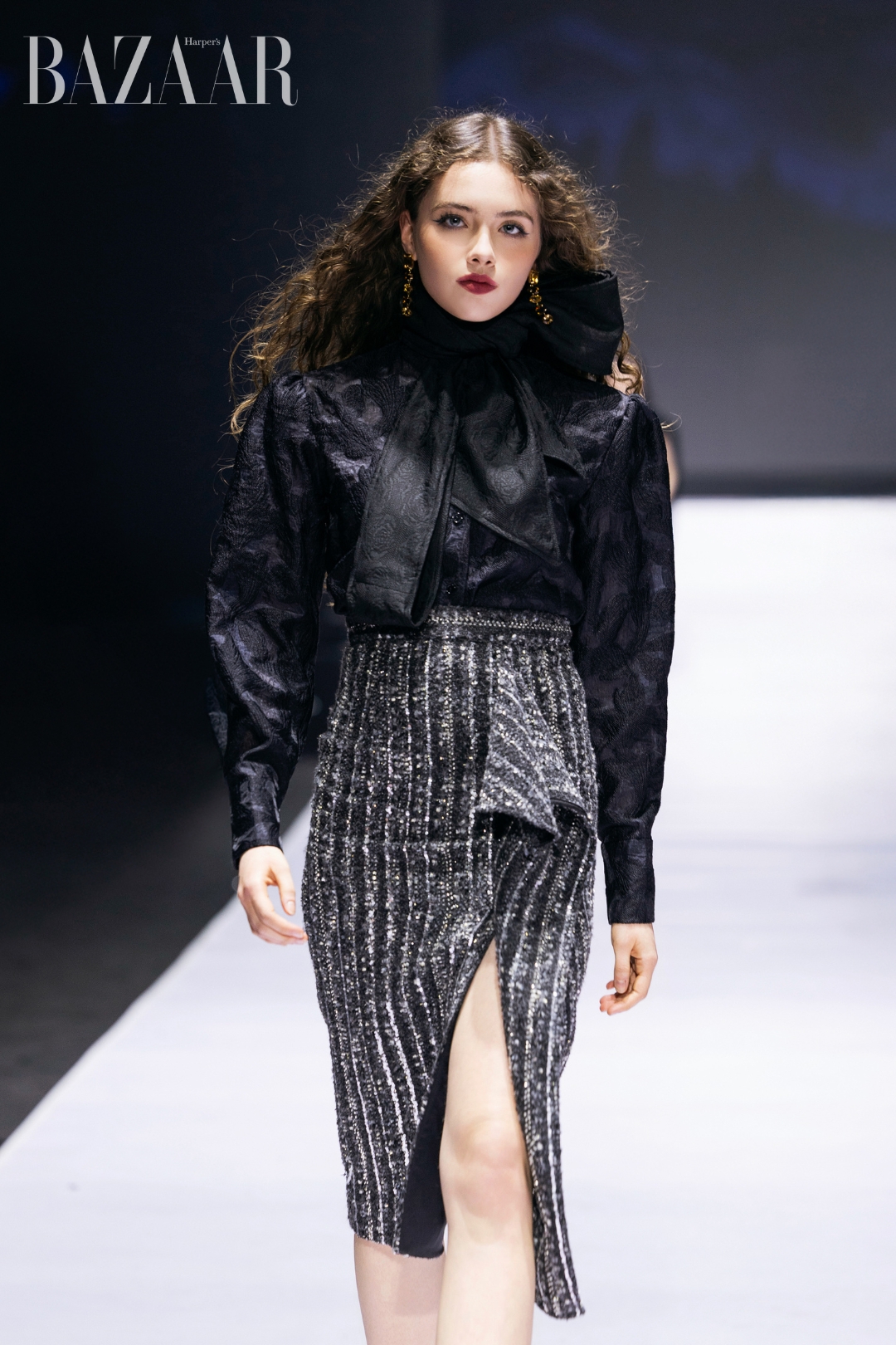 bzvn-valenciani-by-adrian-anh-tuan-bst-anh-muon-ra-lam-sao00024