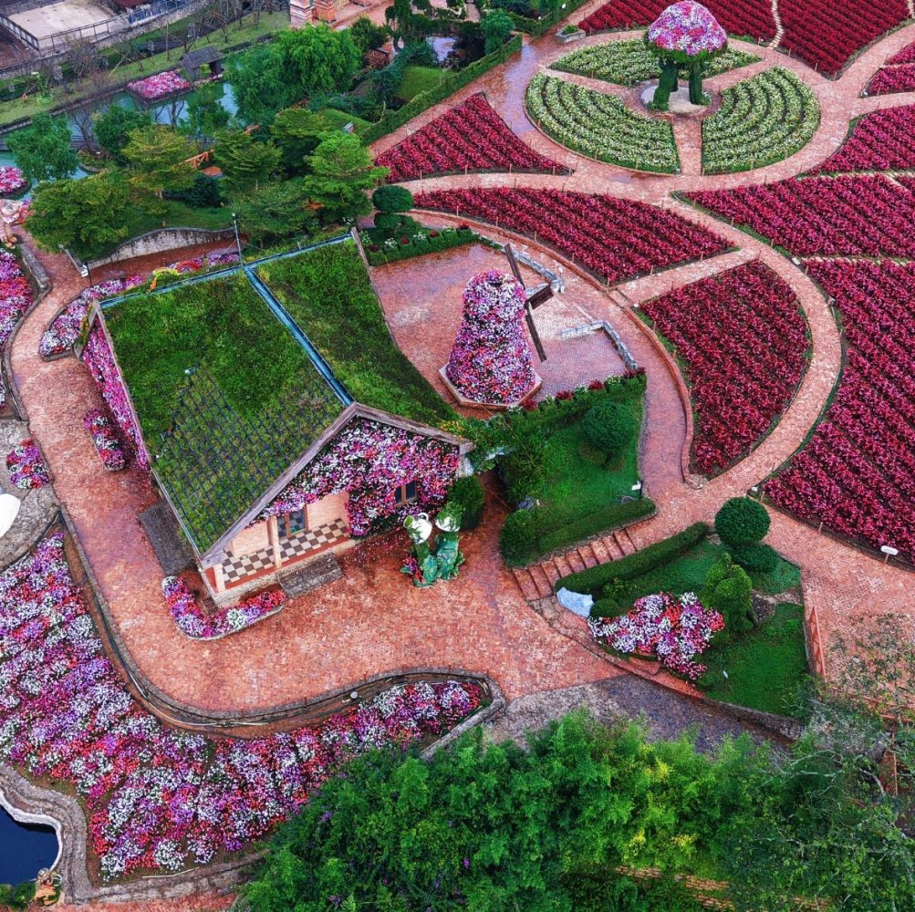 Khu vườn hoa bốn mùa