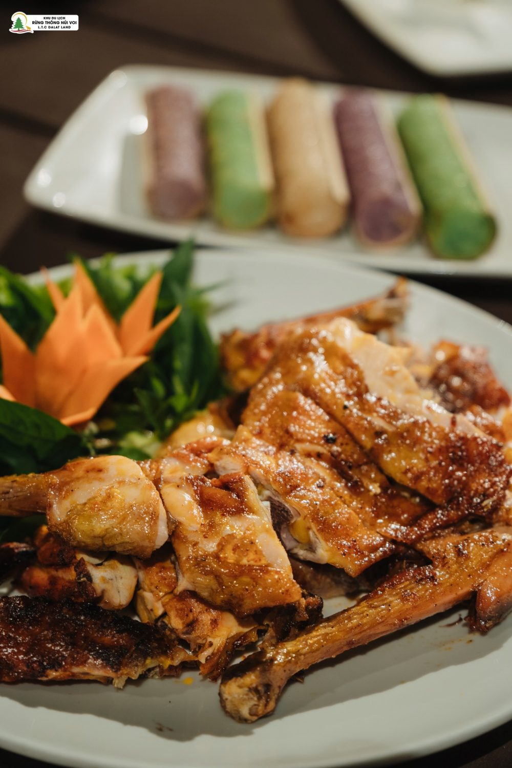 Cơm lam, gà nướng