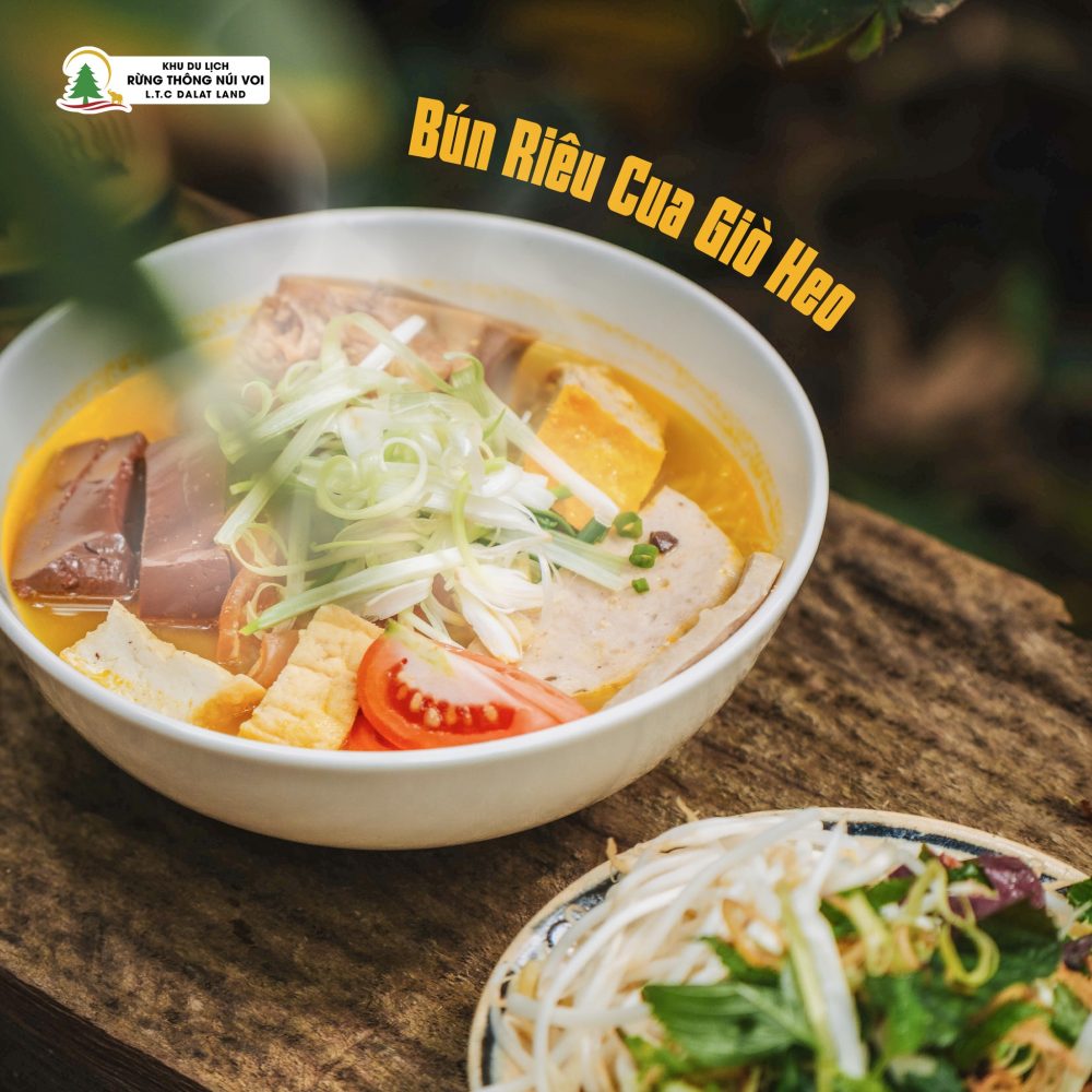 Dịch vụ ăn uống và nghỉ ngơi tại khu du lịch Rừng Thông Núi Voi