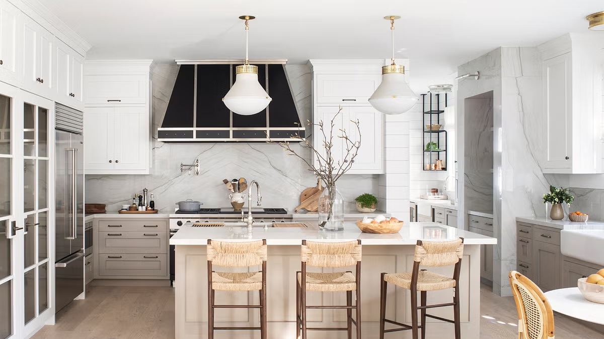 Vị trí, màu sắc, vật liệu trong phong thủy nhà bếp theo tuổi