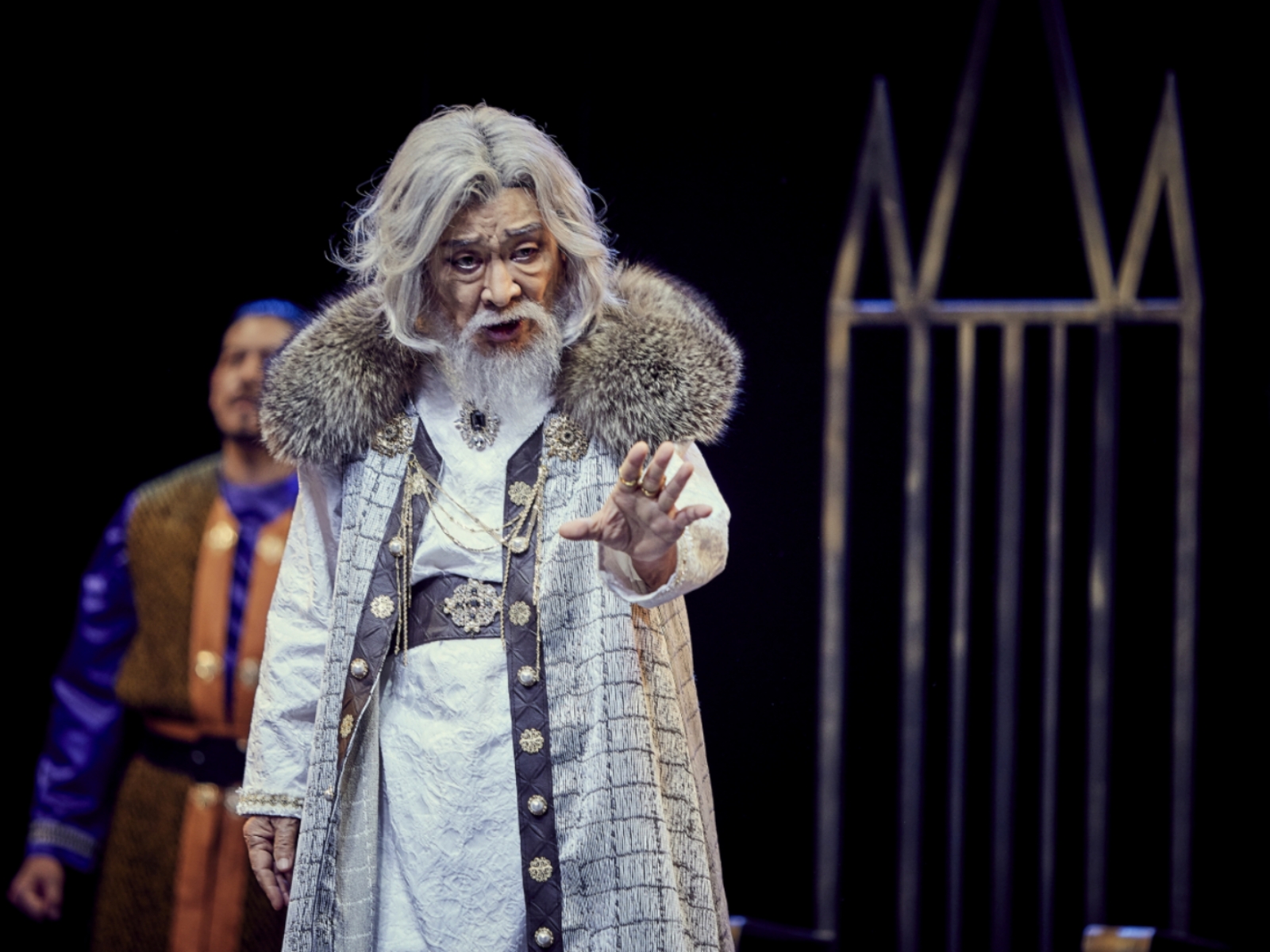 Lee Soon Jae trong vở diễn King Lear. Ảnh: The Korea Herald