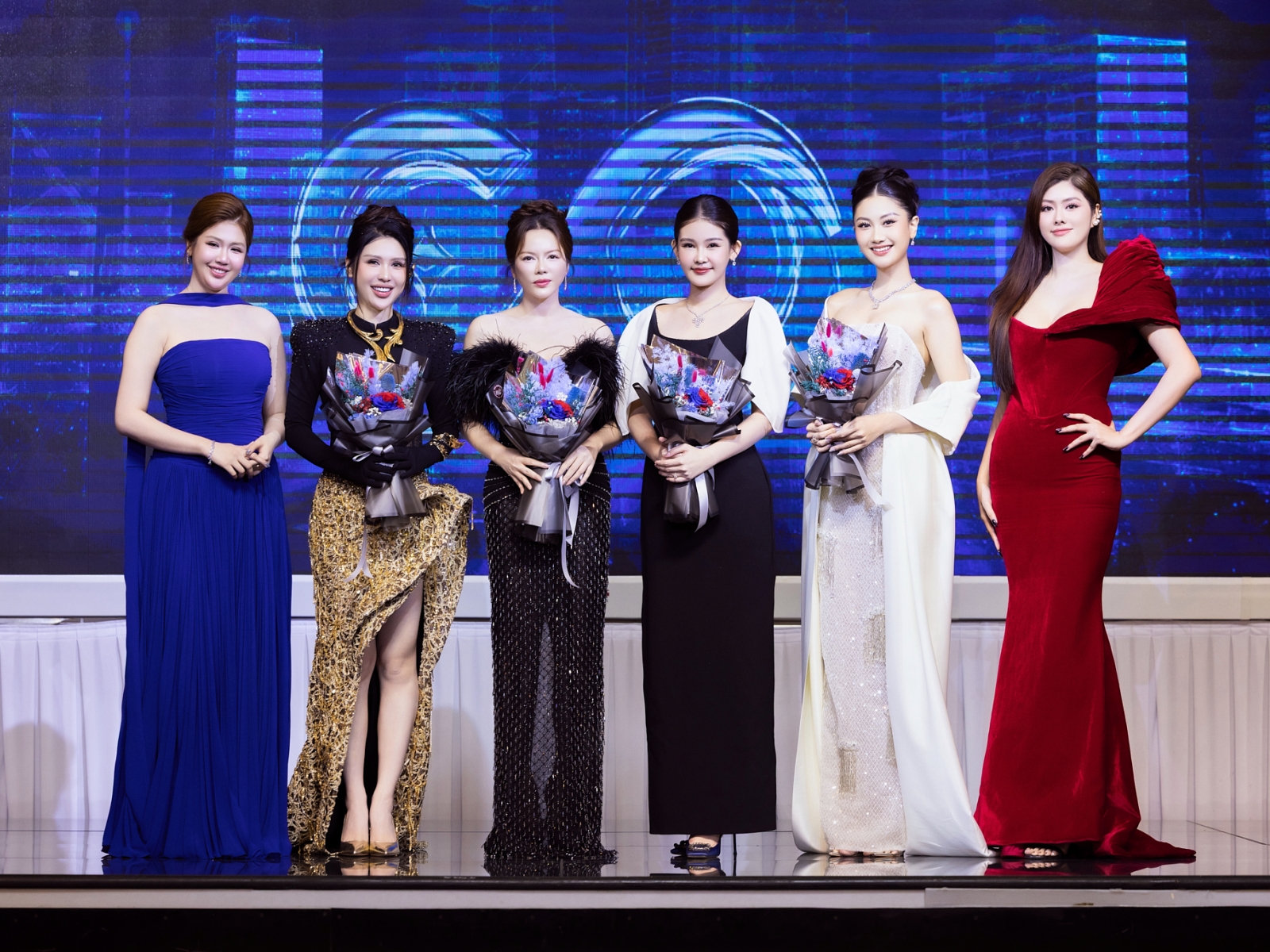 Lễ công bố khởi động Miss Cosmo TP. HCM 2026 quy tụ nhiều gương mặt nổi tiếng. Ảnh: BTC cung cấp