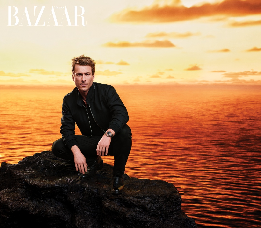  Glen Powell, Đại sứ toàn cầu OMEGA, đeo đồng hồ OMEGA Planet Ocean mới năm 2025. 