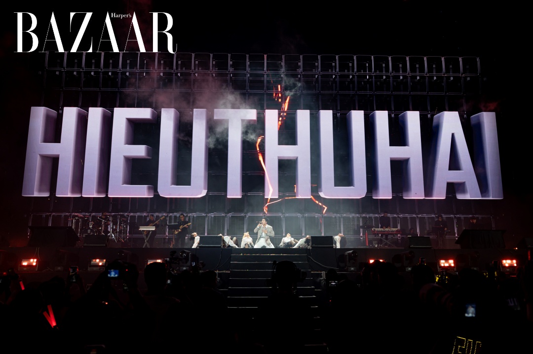 HIEUTHUHAI góp mặt tại đêm khai mạc Hozo City Tết Fest 2025.