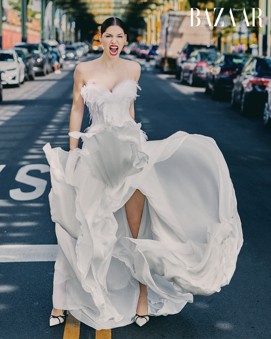 MR-CRAZY-AND-LADY-SEXY-CHIM-DI-TRU-BO-ANH-HARPERS-BAZAAR-VIETNAM