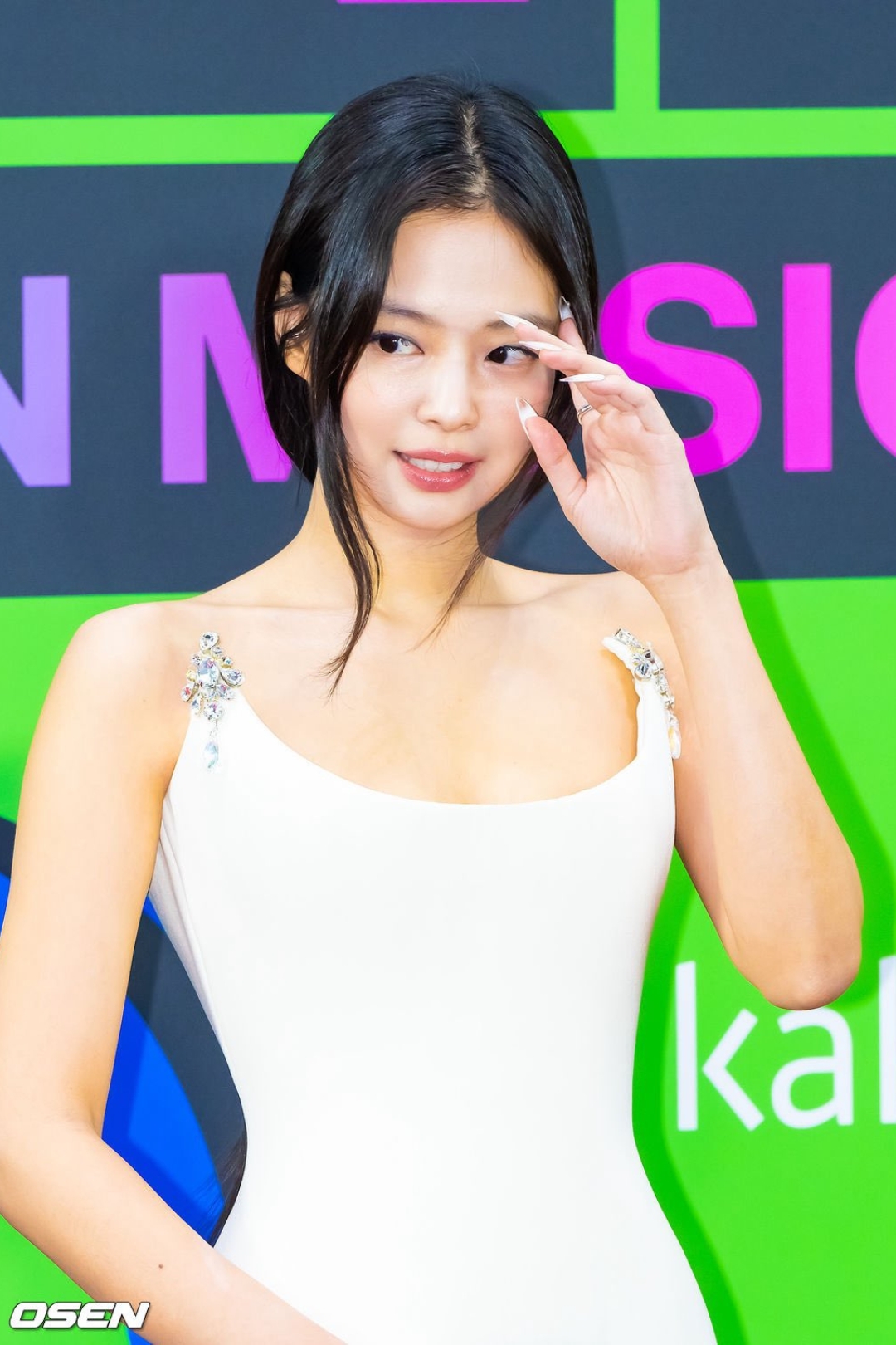 bzvn-jennie-melon-music-awards-mma-2025-georges-hobeika00004