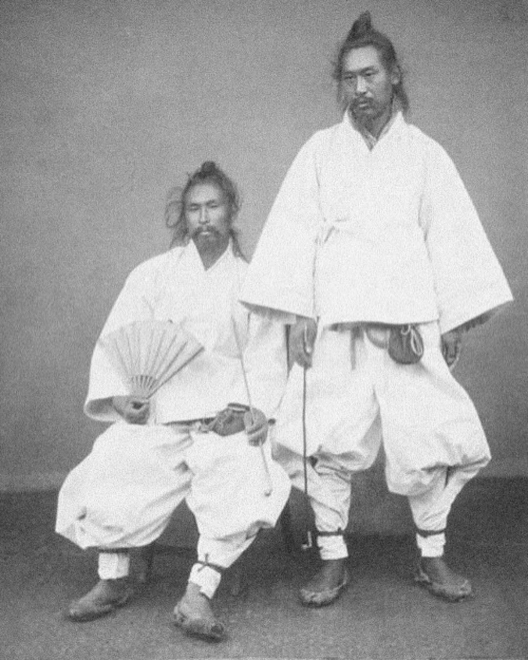 bzvn-jennie-mma-2025-trang-phuc-trinh-dien-y-nghia (10)