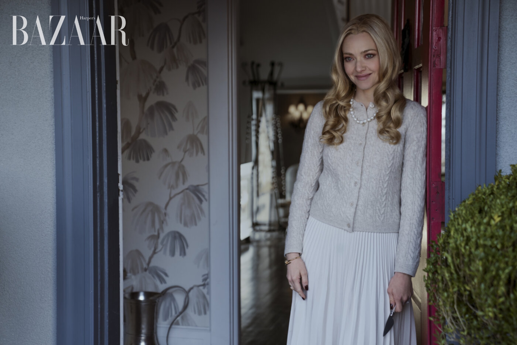 bzvn-review-phim-dien-anh-chieu-rap-the-housemaid-co-hau-gai-2025 (8)