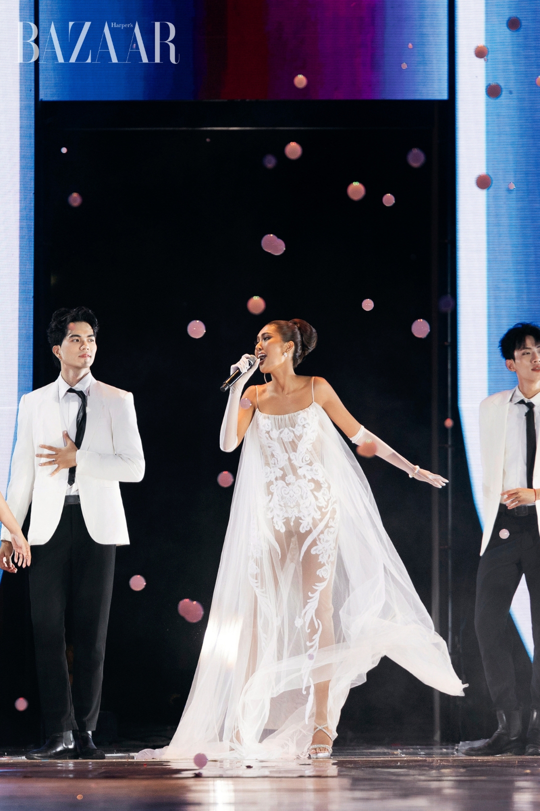 bzvn-tata-juiastrid-miss-cosmo-2024-final-walk-miss-cosmo-202500010