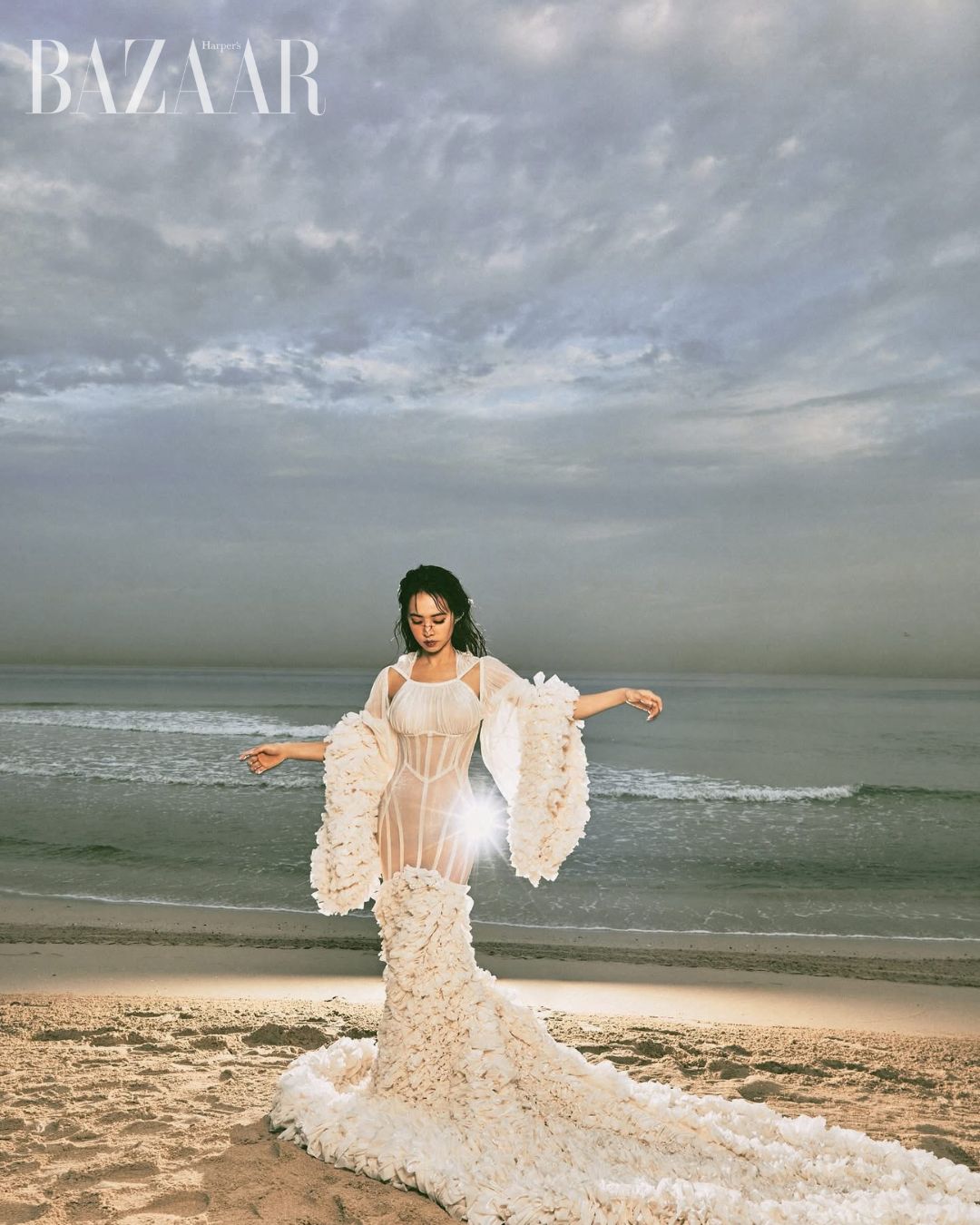 bzvn-thai-y-lam-jolin-mv-fish-love-6