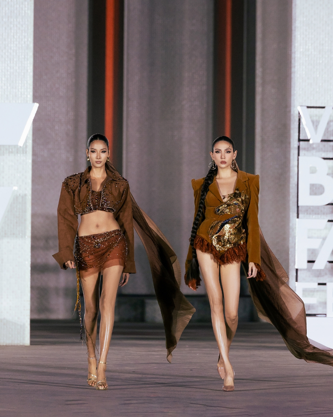 bzvn-thanh-hang-vo-hoang-yen-hoangthuy (10)