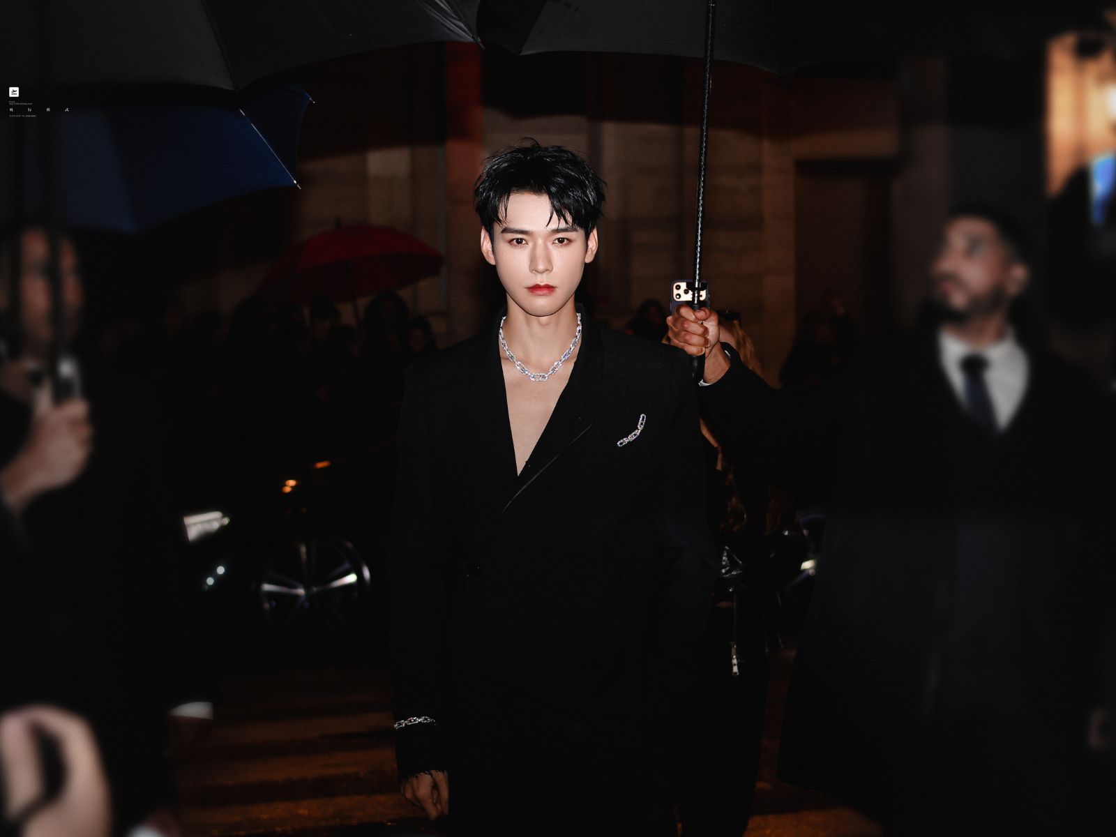 bzvn-trend-book-fansite-chup-anh-trung-quoc-2