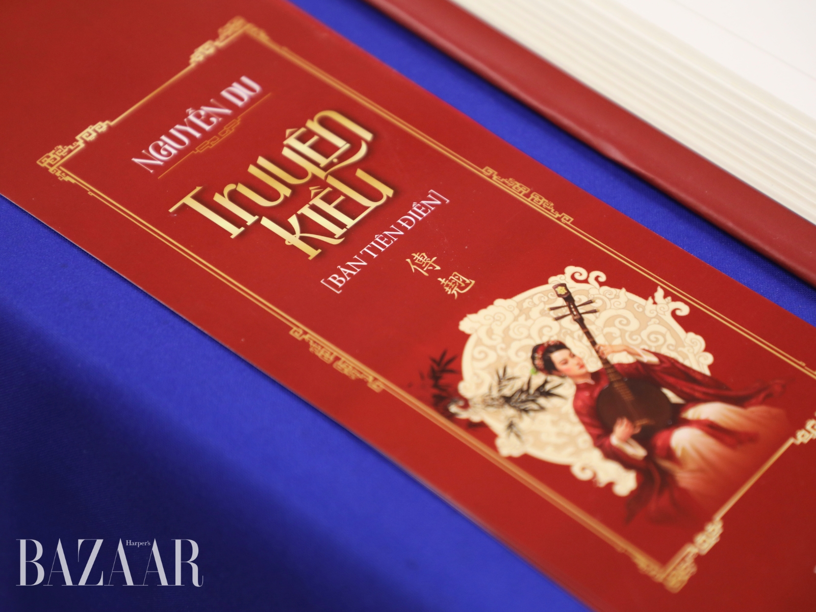 bzvn-truyen-kieu-ban-tien-dien-ra-mat-tai-tp-hcm (1)