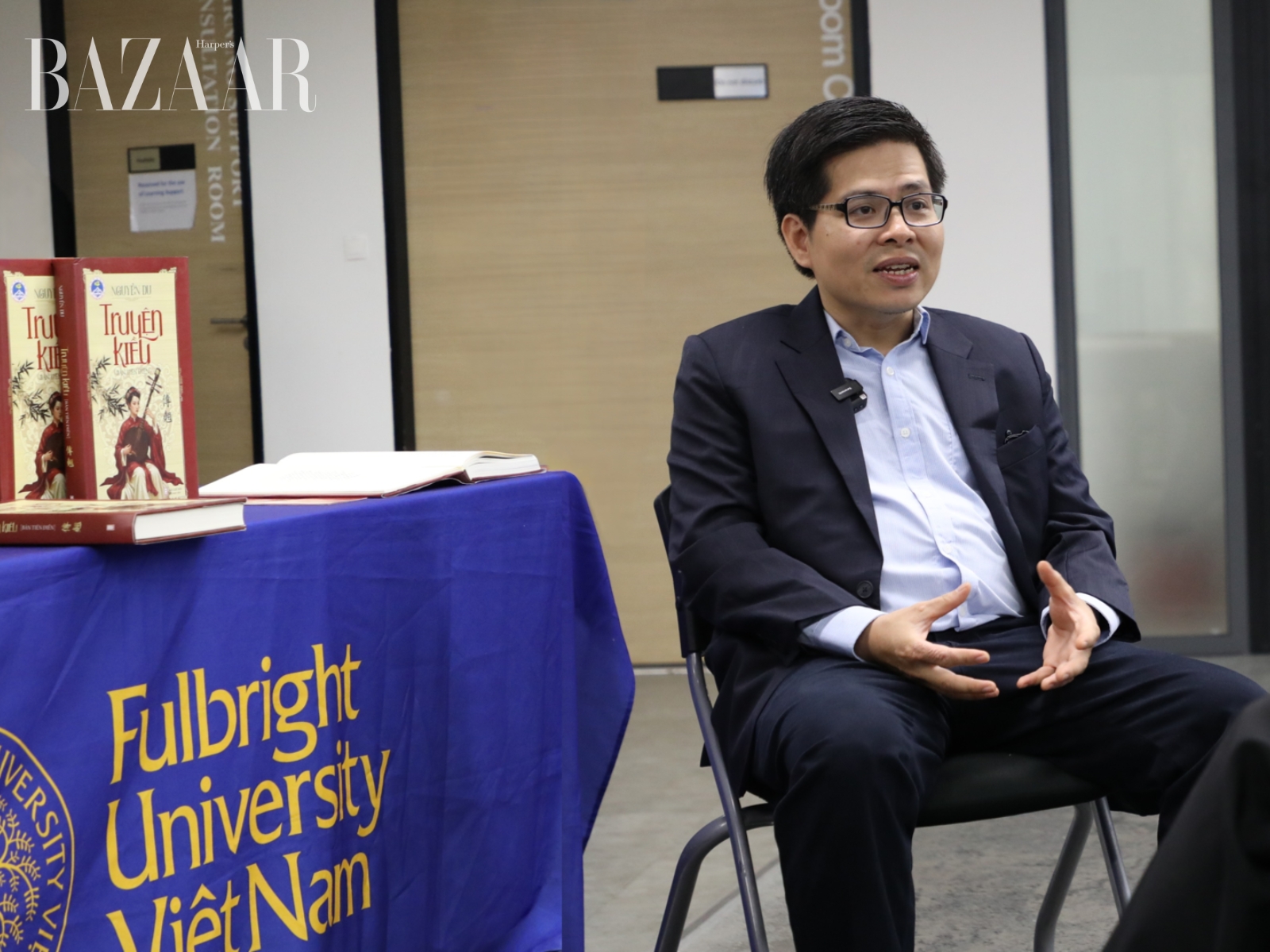 bzvn-truyen-kieu-ban-tien-dien-ra-mat-tai-tp-hcm (12)