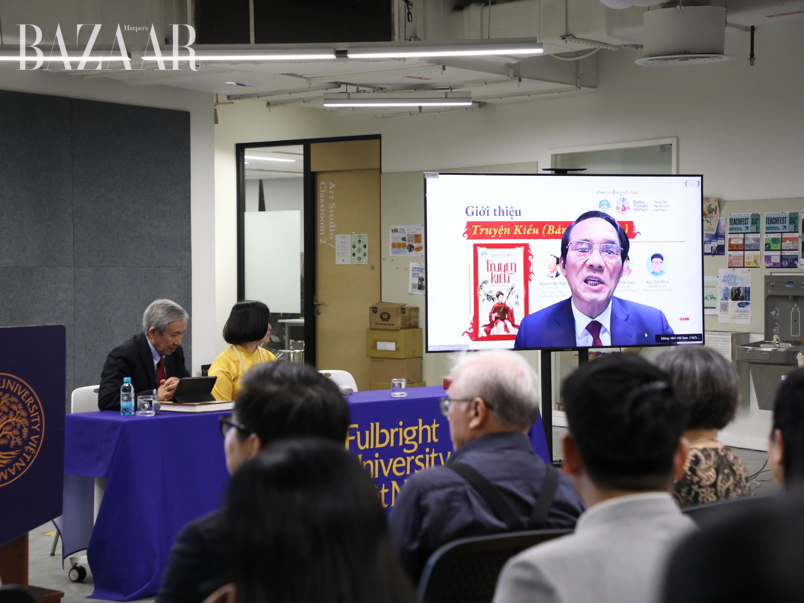 bzvn-truyen-kieu-ban-tien-dien-ra-mat-tai-tp-hcm (7)