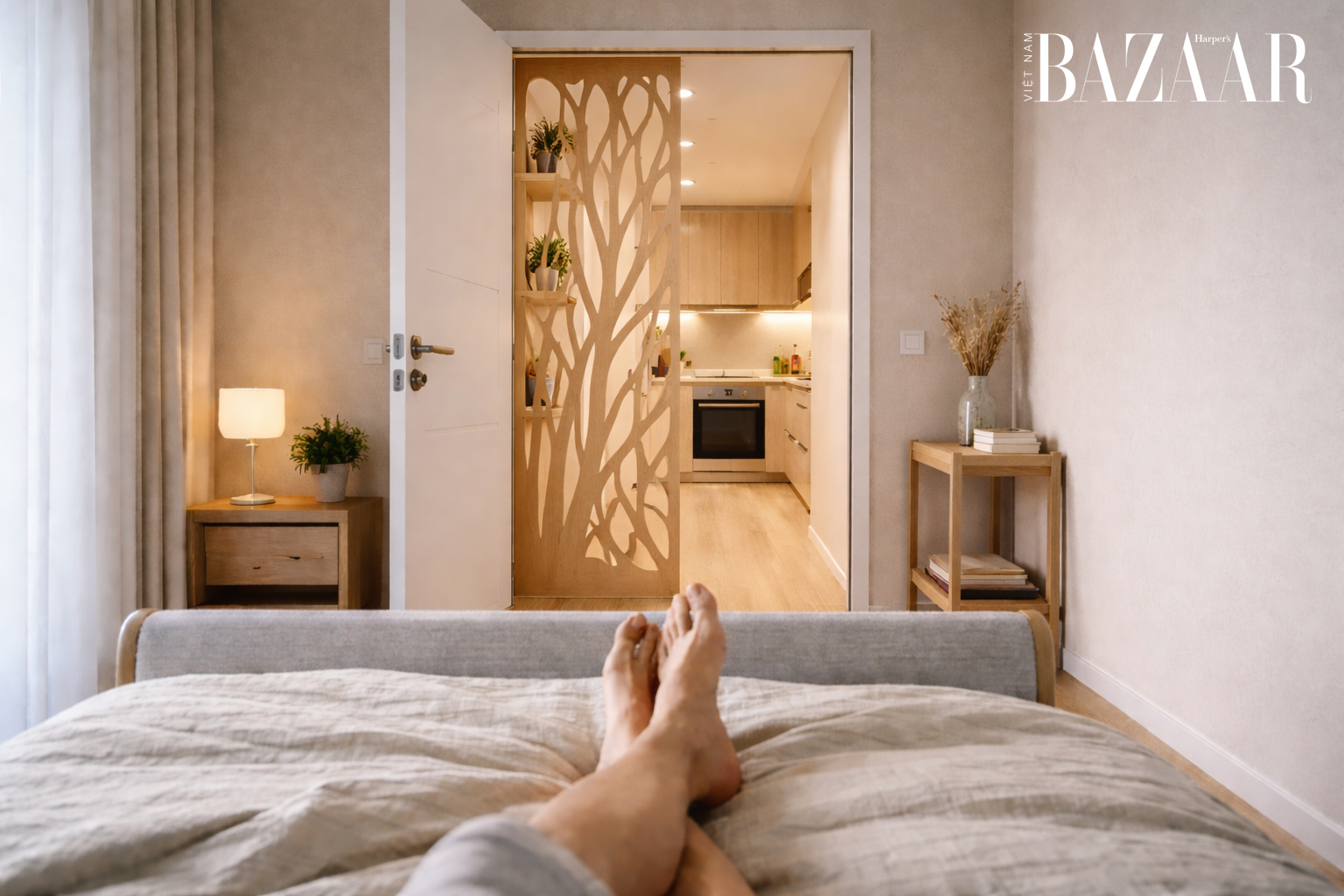 Chặn tầm nhìn trực diện từ cửa phòng ngủ sang bếp