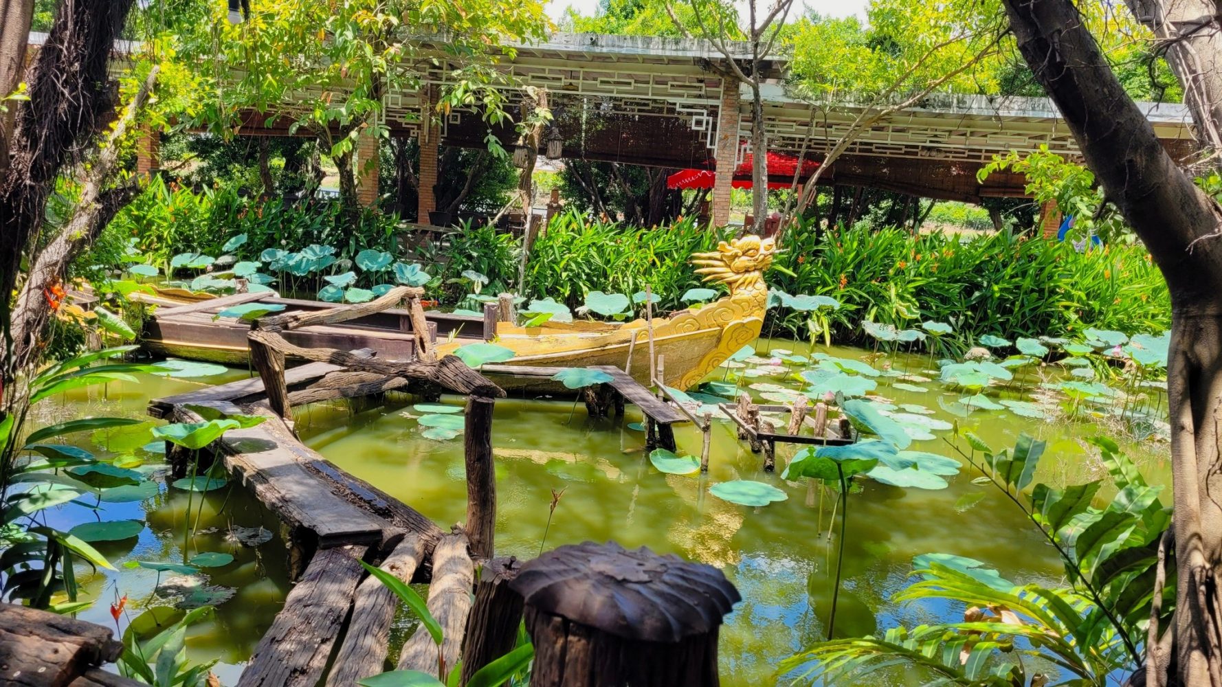 Câu hỏi thường gặp về khu du lịch Bến Xưa