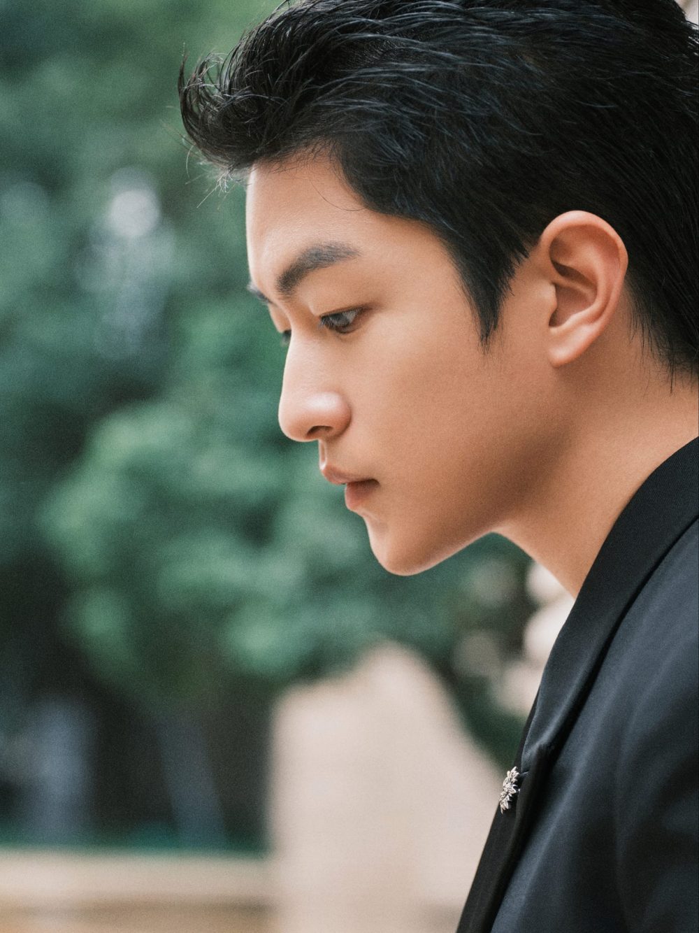 10 vai diễn nổi bật nhất của nam thần thị phi Cbiz Khuất Sở Tiêu