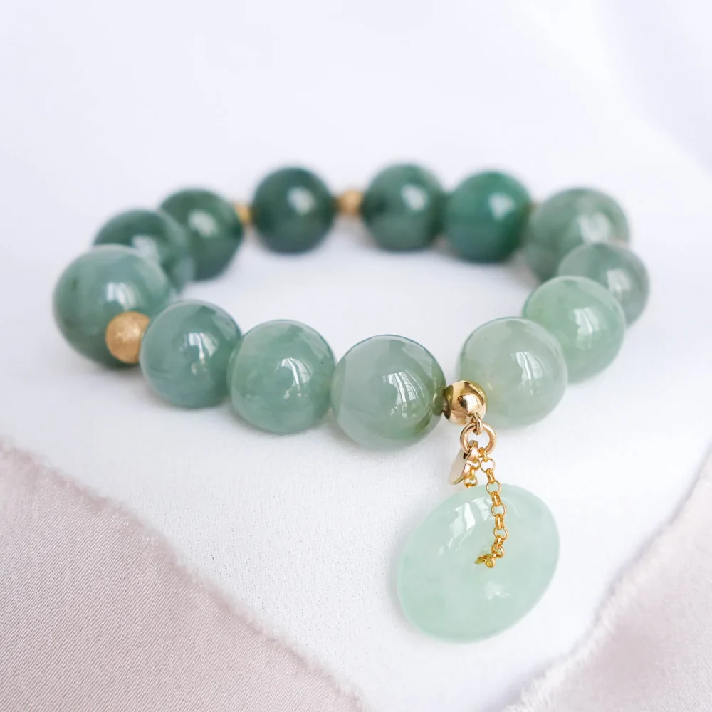 Ngọc bích xanh (Green Jade / Jadeite)