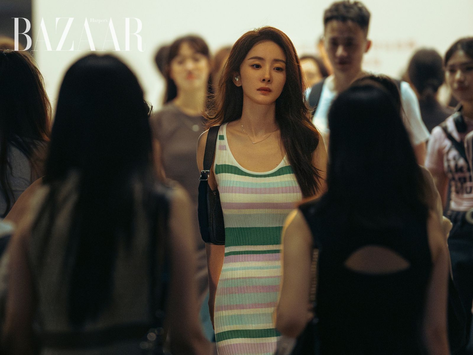 bzvn-duong-mich-luu-thi-thi-dep-xuat-than-duoi-ong-kinh-dao-dien-truong-nghe-muu-trong-kinh-trap-vo-thanh-9