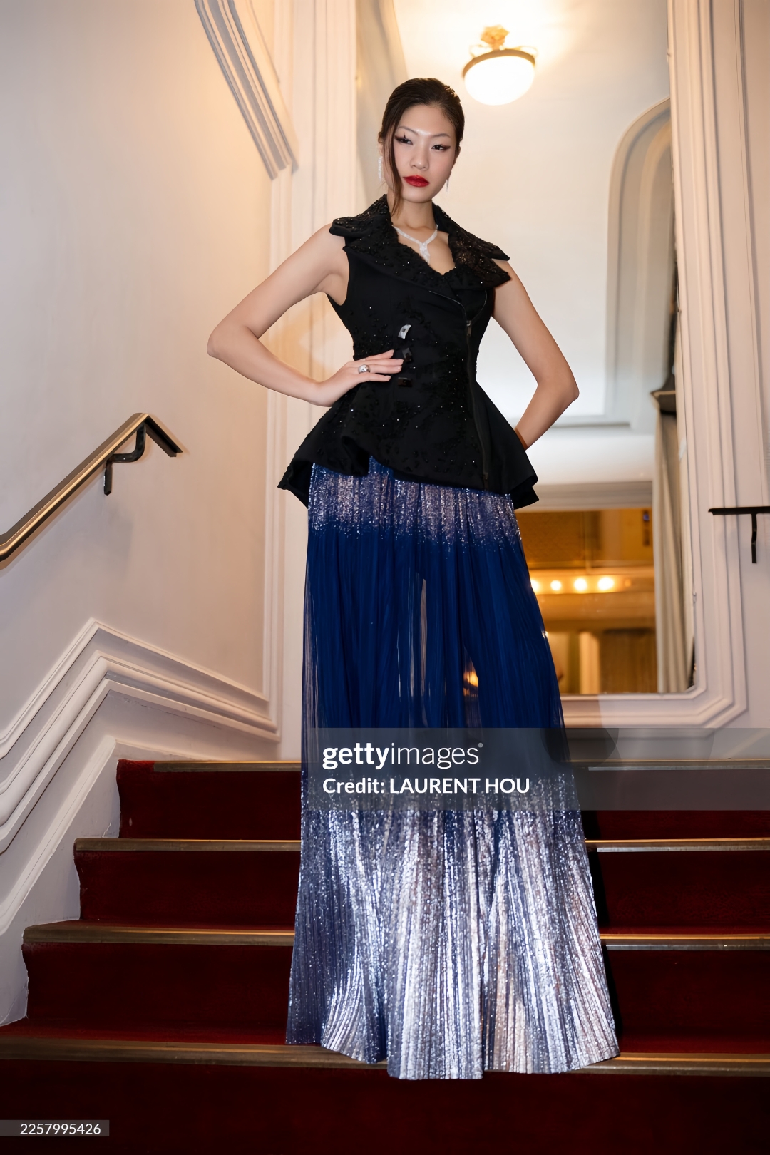 bzvn-giang-phung-cong-tac-tai-paris-vntm-2025 (2)