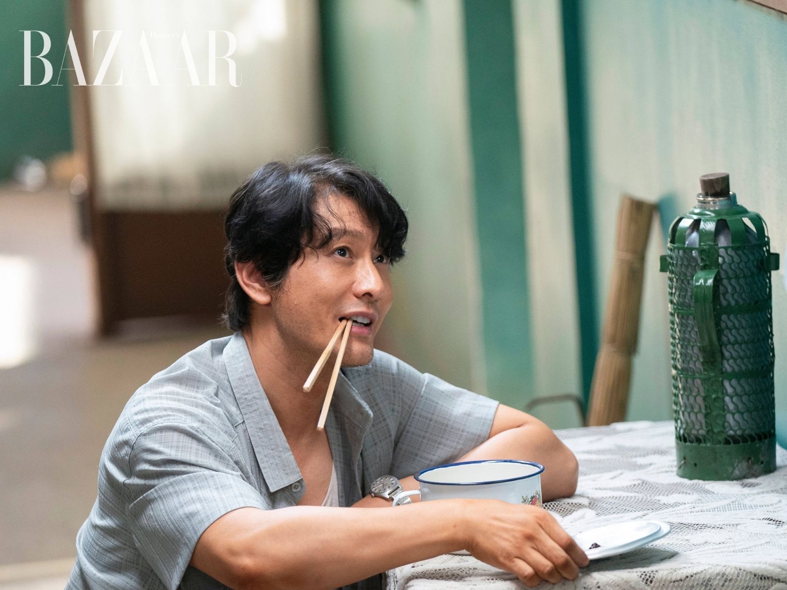 bzvn-huynh-hieu-minh-khong-co-ganh-nang-hinh-tuong-trong-tieu-thanh-dai-su-3