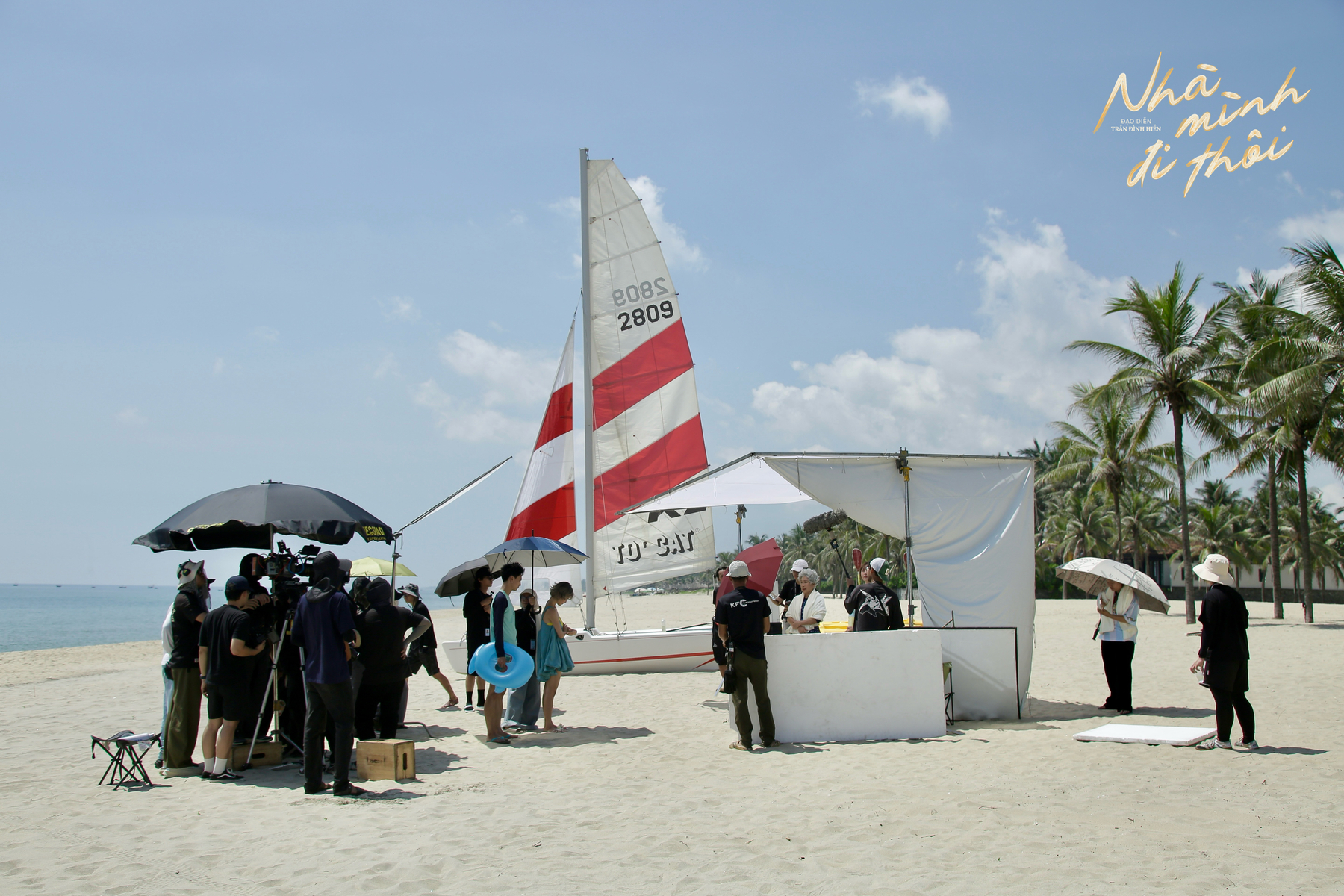 bzvn-nha-minh-di-thoi-phim-tet-2026-uyen-an00010