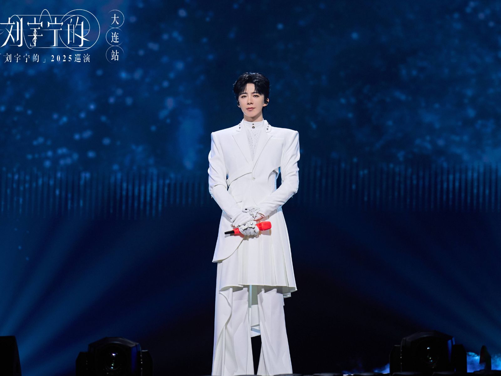 bzvn-nhung-concert-an-tuong-nhat-cua-cac-ngoi-sao-hang-dau-lang-nhac-hoa-ngu-23