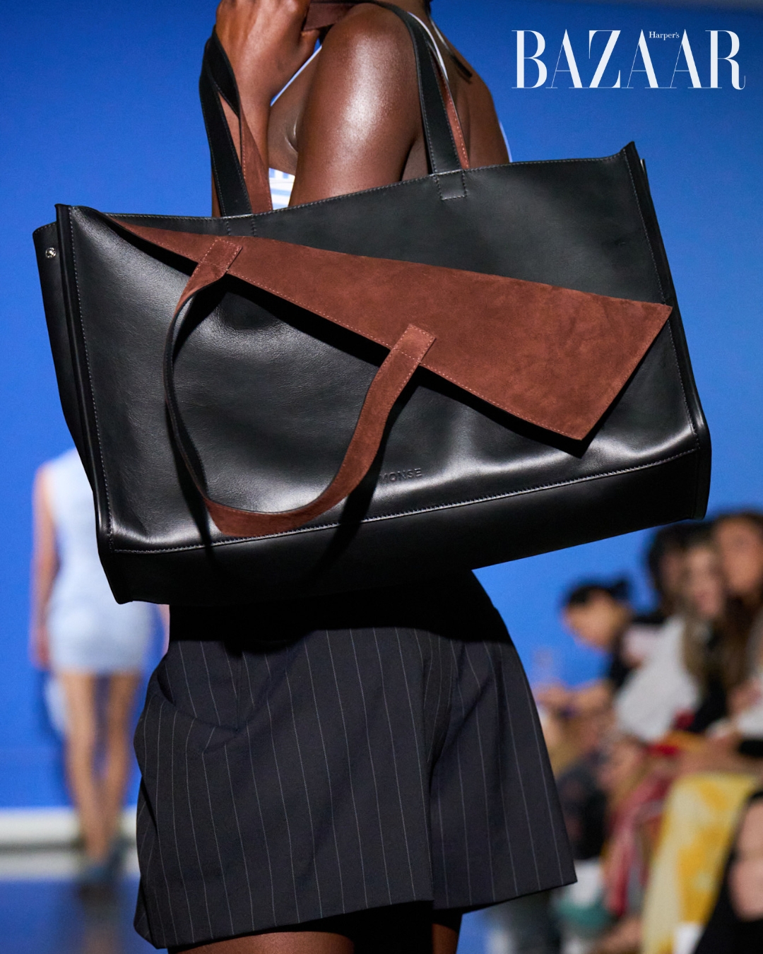 bzvn-trend-xu-huong-tui-xach-co-lon-nam-202600005