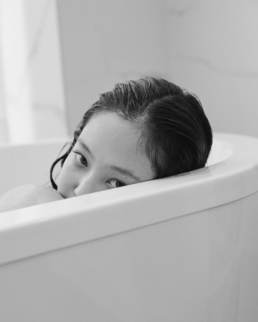 bzvn-trien-lam-anh-j2nni5-cua-jennie-blackpink00001