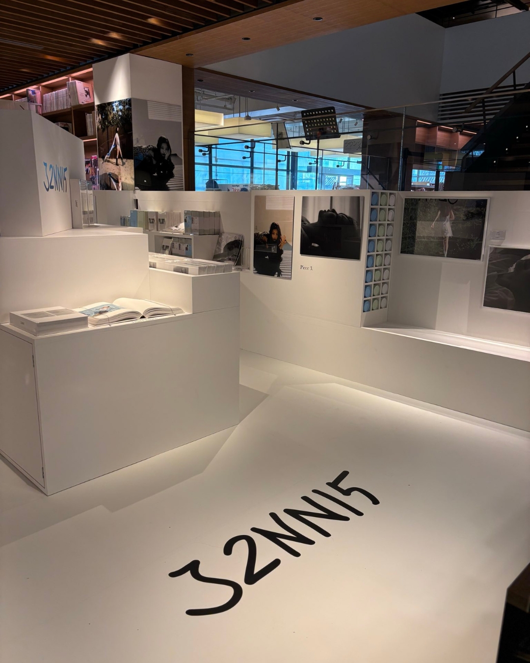 bzvn-trien-lam-anh-j2nni5-cua-jennie-blackpink00004