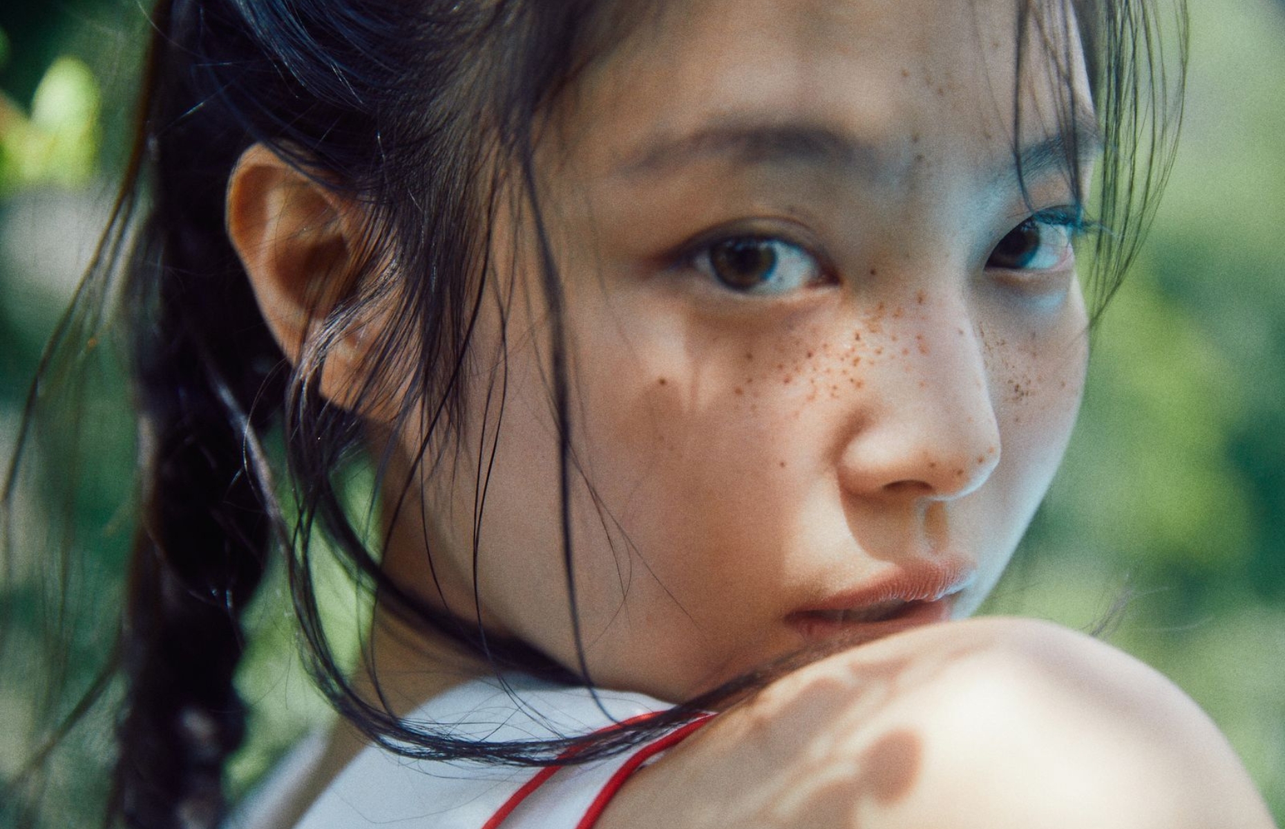 bzvn-trien-lam-jennie-blackpink-j2nni500003