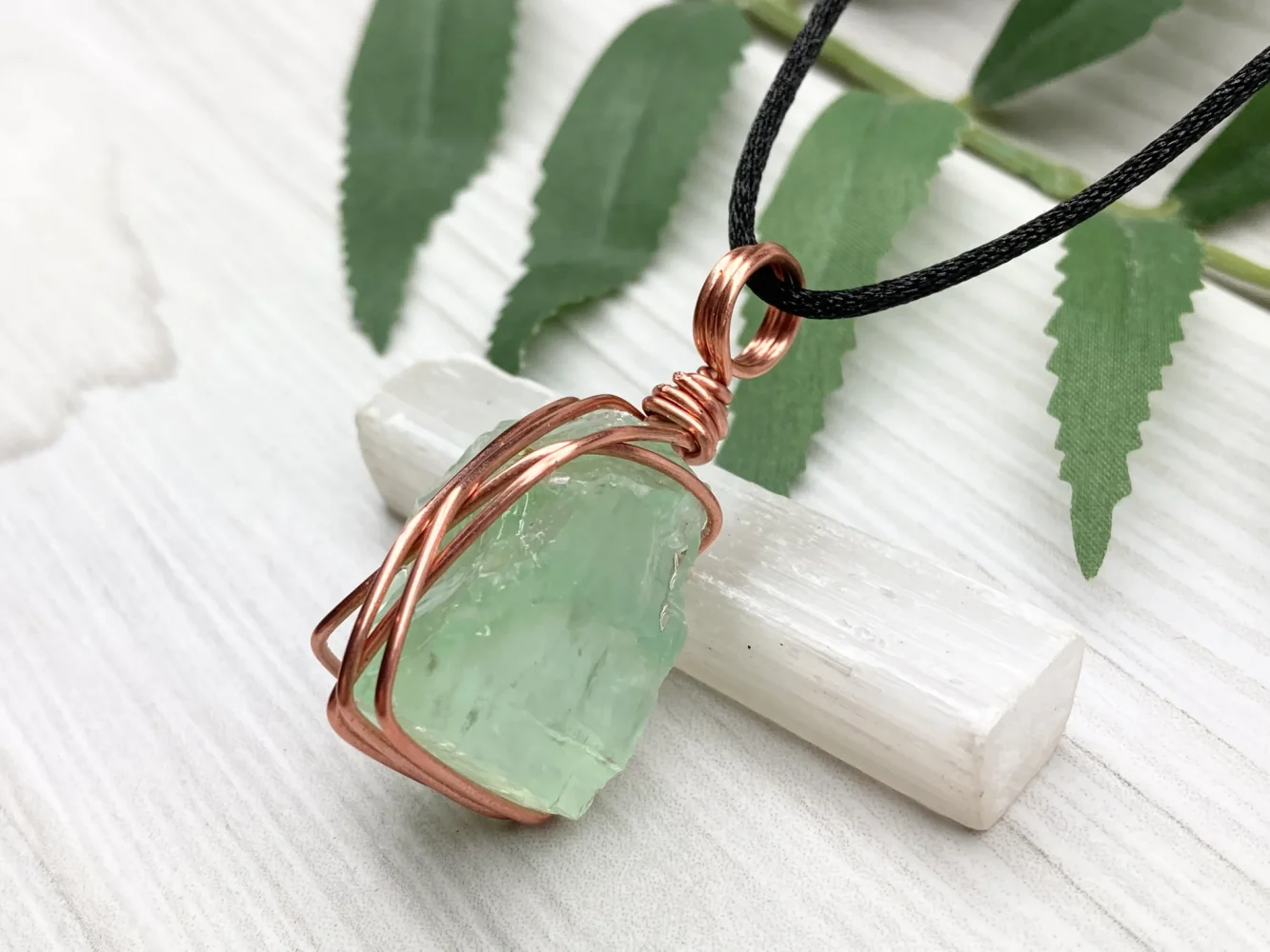 Canxit xanh (Green Calcite)